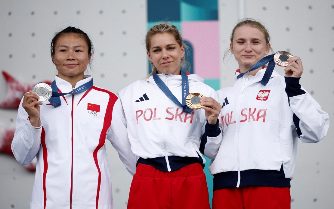 Paris 2024 World Record Holder Miroslaw Wins Women's Speed Climbing